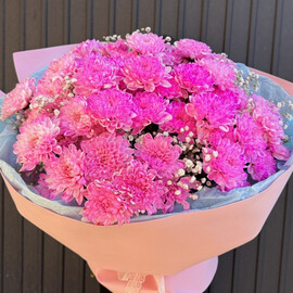 Букет ярких хризантем