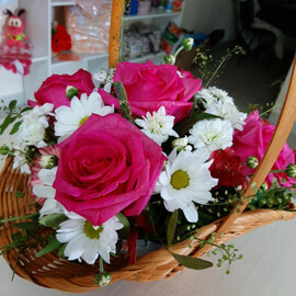 Корзина с цветами