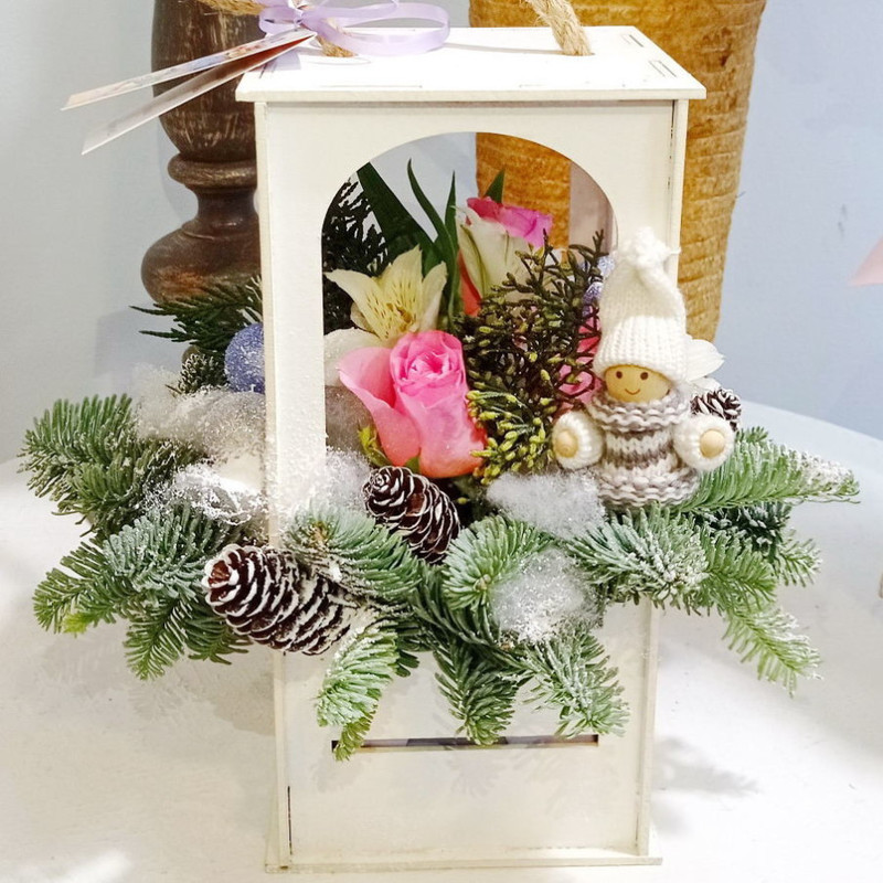 Zimnyaya kompozitciya v yashichke fonarik, standart