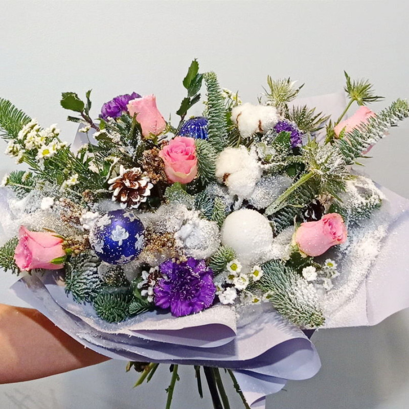 Zimnij buket s hlopkom, gvozdikoj i rozami, standart