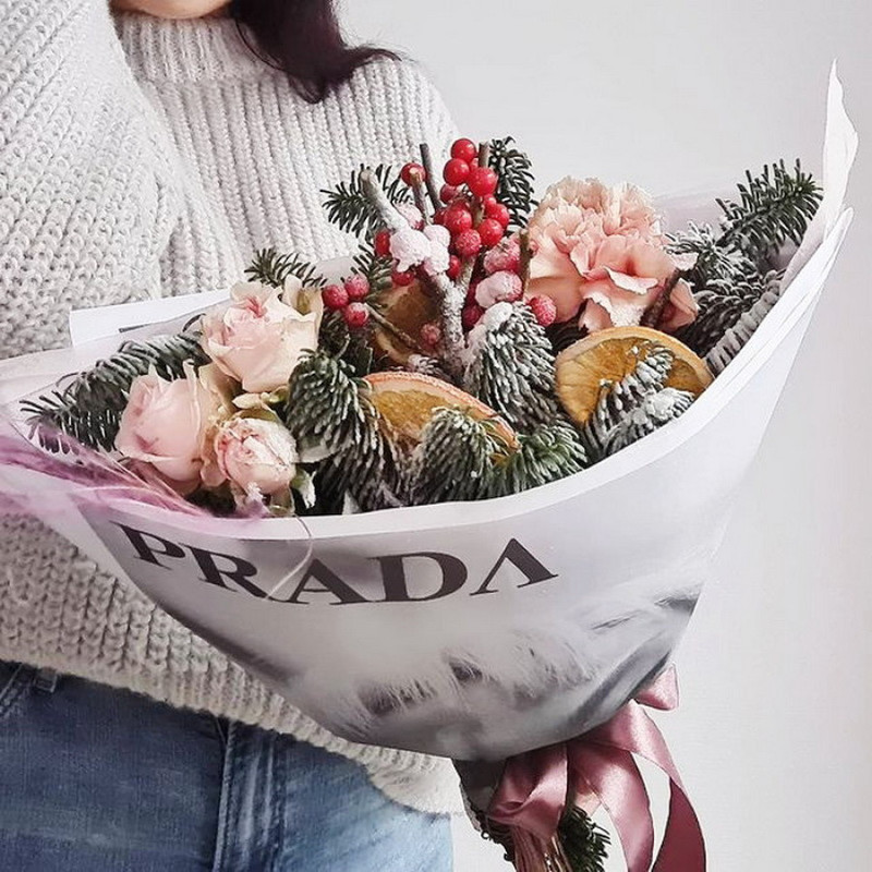 Zimnij buket s nobiles i ileksom, standart