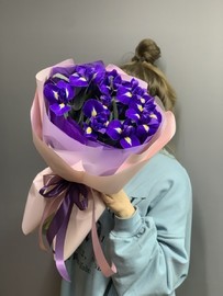 Букет из 9 ирисов
