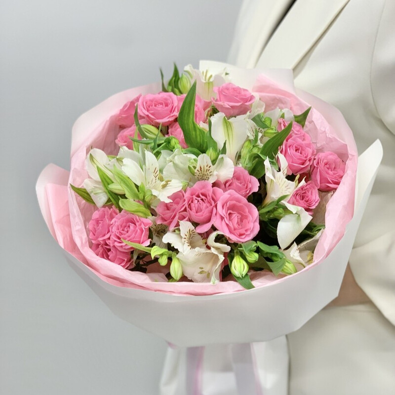 Букет из кустовых роз и альстромерий, стандартный