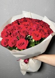 Букет из 35 красных роз