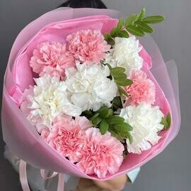 Ideal_nij buket dlya devushki . stil_nij, stojkij, aromatnij. aktciya i ne dorogoj