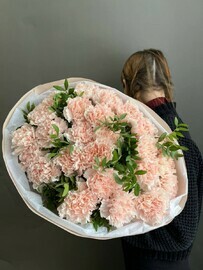 25 нежных гвоздик для самой любимой