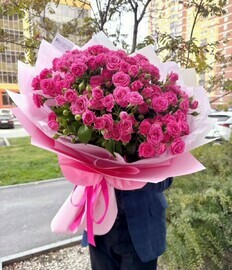 Buket iz kustovoj rozi