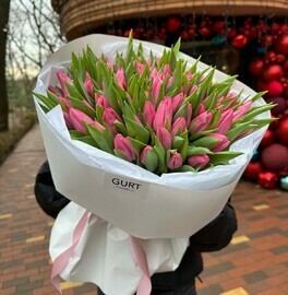 Букет из розовых тюльпанов