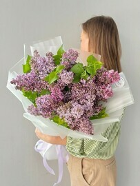 Сирень ароматная букет