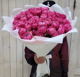 Пионовидные розы букет