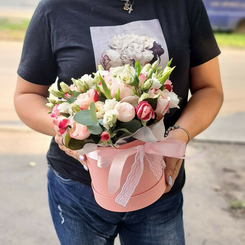 Нежная композиция в коробке, стандартный