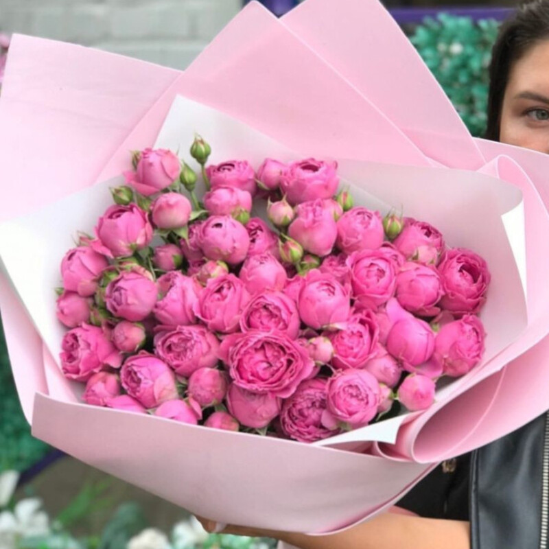 Пионовидная роза, стандартный