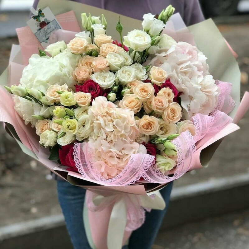 bouquet of hydrangeas and eustoma of bush roses, standart