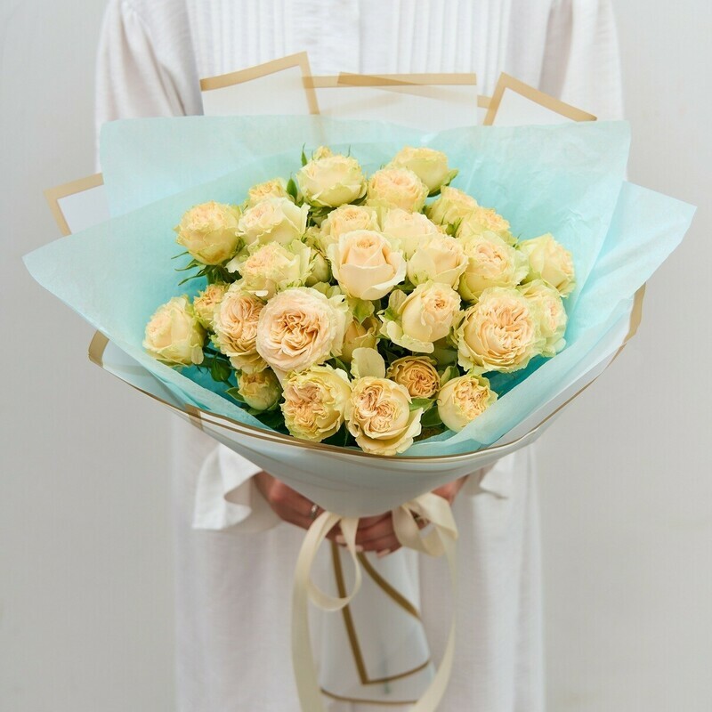 9 Кустовых Французских Кремовых Роз, 9 роз