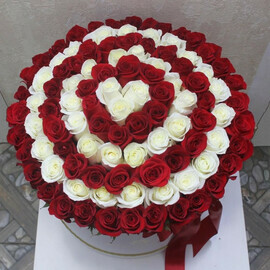 Коробочка спираль из роз