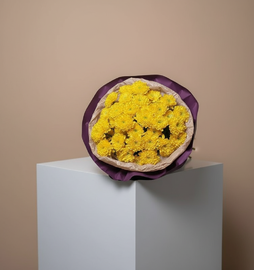 Букет из  хризантем Алтай жёлтый