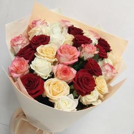 Bouquet of 35 multi-colored roses
