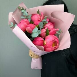 Coral peonies 9 pieces with eucalyptus