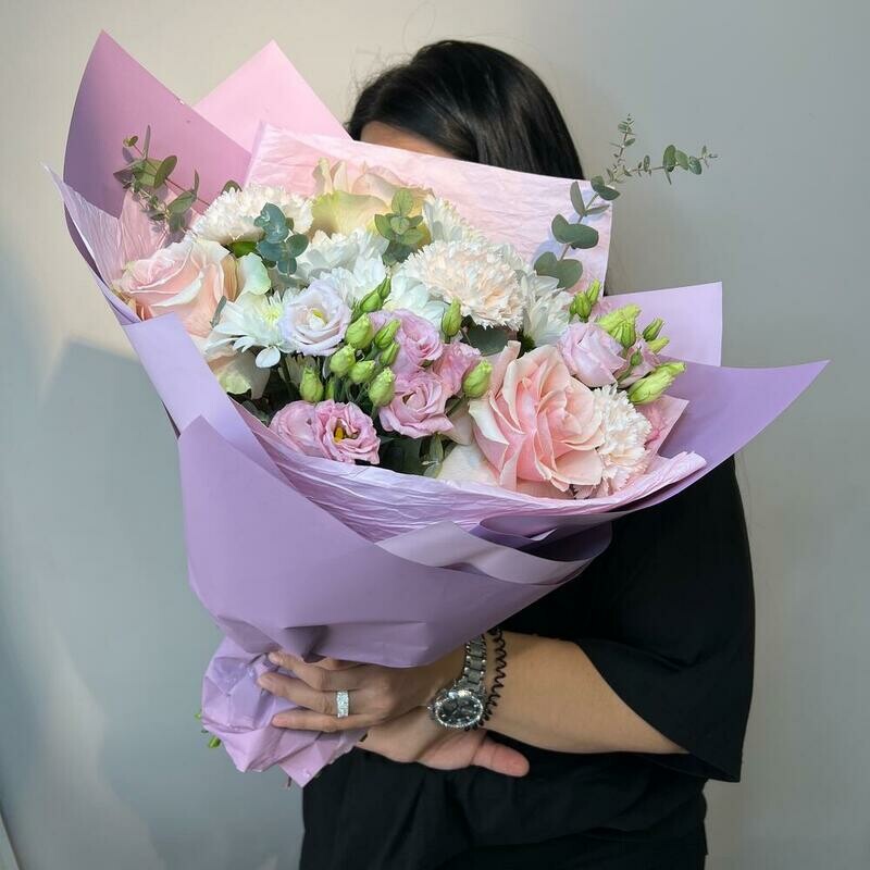 Bouquet of roses and chrysanthemums, standart