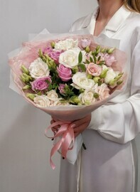 Buket iz roz «Aromat zavtrashnego dnya»