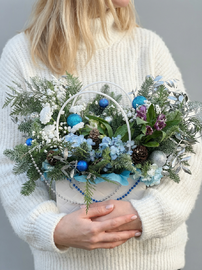 Новогодняя композиция "Синий иней" с нобилисом