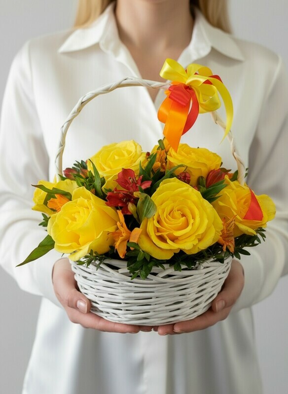 Корзина с розами "Радость", стандартный