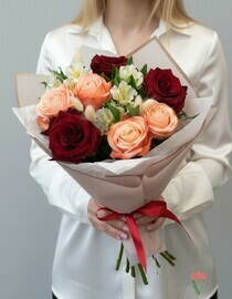 Букет с пионовидными розами "Искренние чувства"