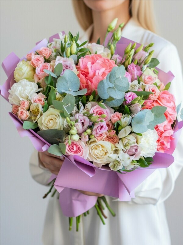 Buket s gortenziej "Prirodnaya magiya", premium