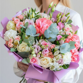 Bouquet with hydrangea "Natural magic"
