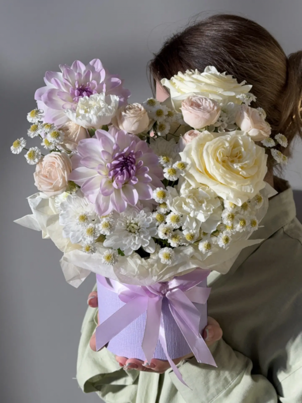 Композиция с георгинами, стандартный