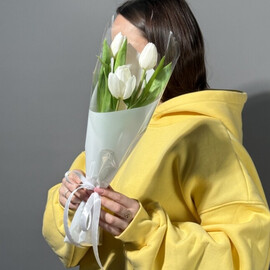 Букет-комплимент "3 тюльпана" №1