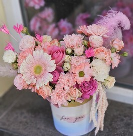 Нежная коробочка цветов