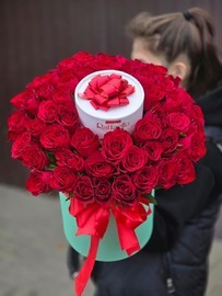 51 Роза в коробочке с Raffaello 