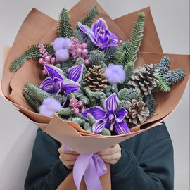 buket zimnij s orhideyami