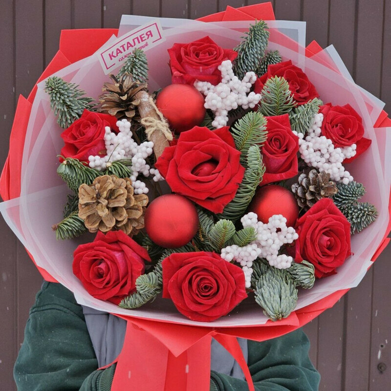 зимний букет с елочными игрушками, стандартный