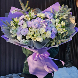 букет микс с нобилесом