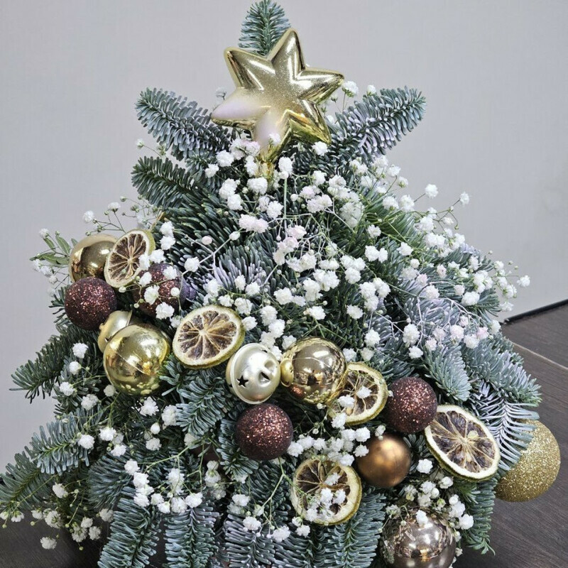 ёлочка из нобилиса в золотом цвете, стандартный