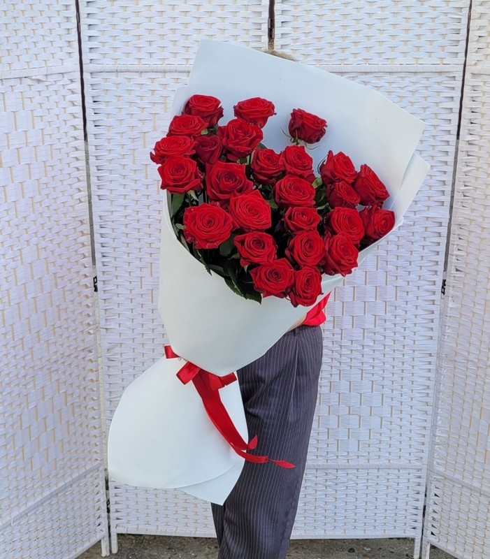 Тепло твоих обьятий, роза красная 25шт