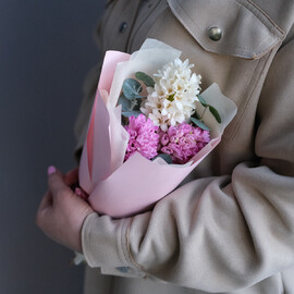 Монобукет из 3 гиацинтов