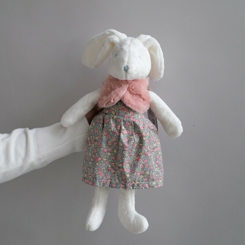 Игрушка мягконабивная "Зайка в розовой жилетке и юбке", 20см., стандартный