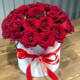 35 Роз в коробке