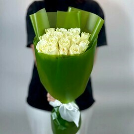 Букет из 15 белых роз