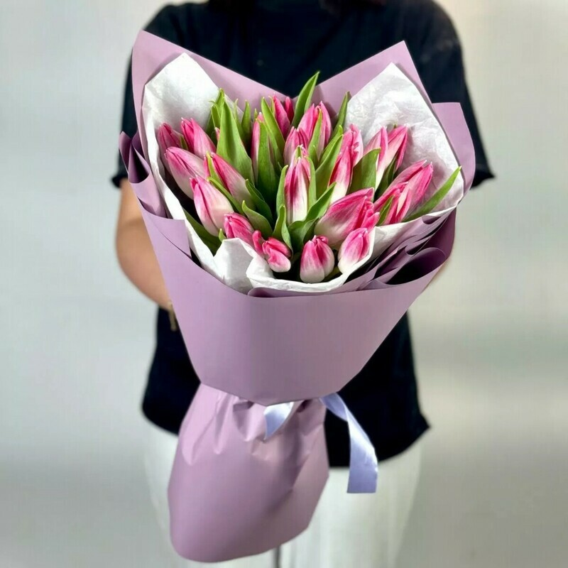 Buket iz 25 rozovih tyul_panov, standart