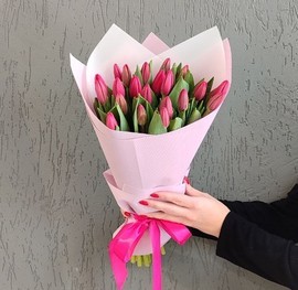 15 тюльпанов