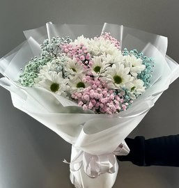 Хризантем с гипсофилами