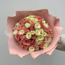 51 роза нежный микс