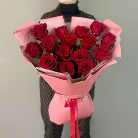 Букет 15 роз Эквадор "Новелла"
