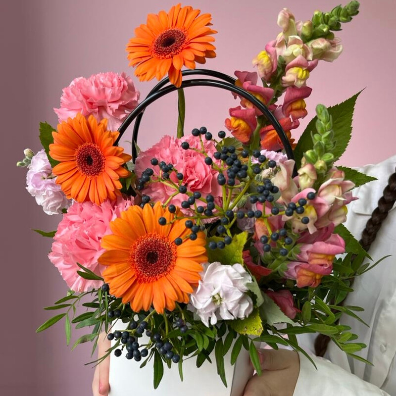 Bag with flowers on September 1st , standart