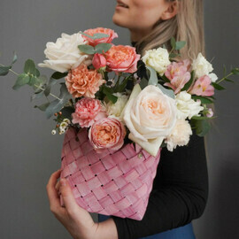 Rozovaya Korzina bottega s elitnimi tcvetami