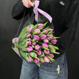 Букет из 25 тюльпанов 